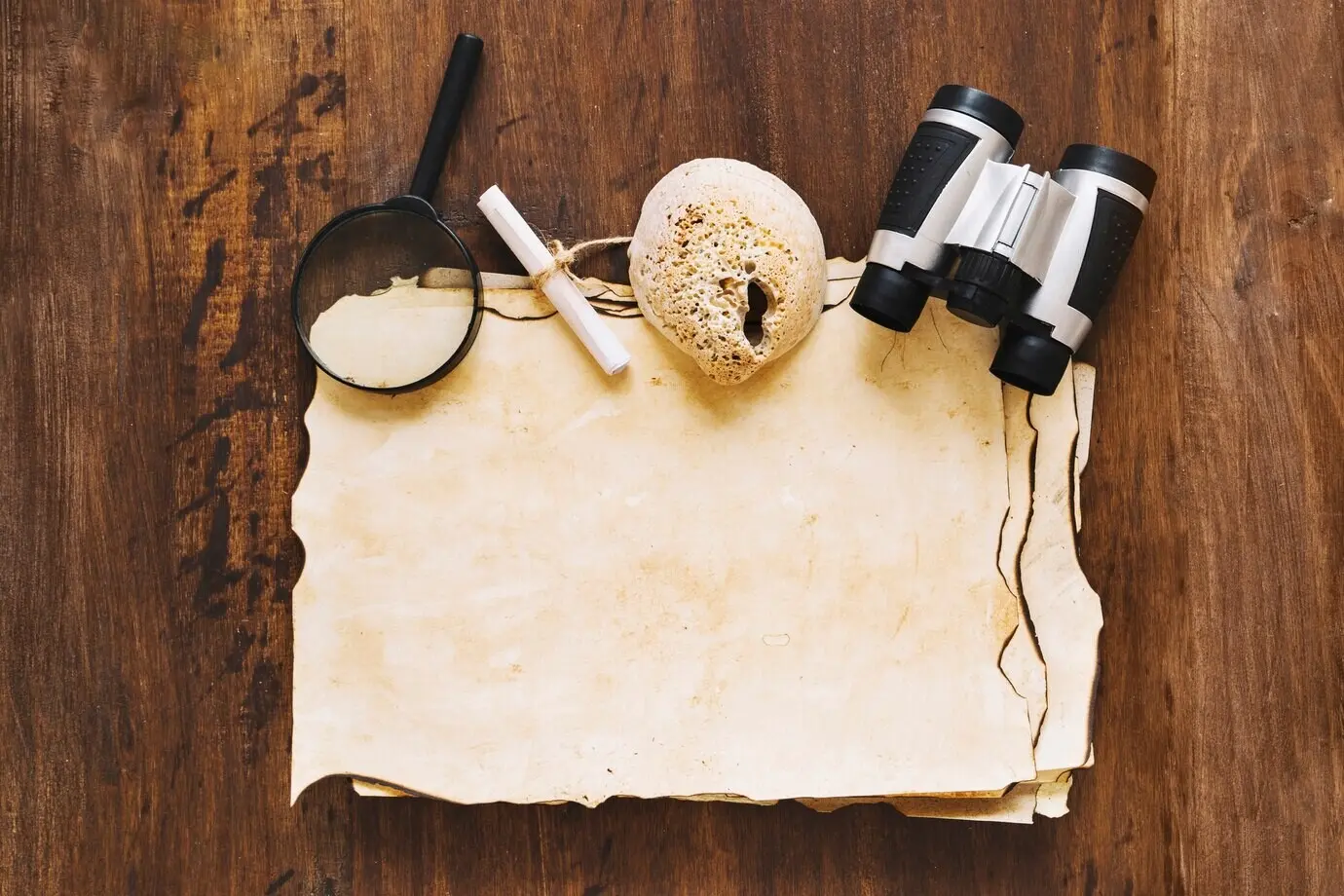 Maritime Komposition mit Papier im Vintage-Stil